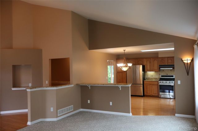 52254 Mitchell Lane, Macomb Township, MI 48042