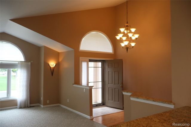 52254 Mitchell Lane, Macomb Township, MI 48042