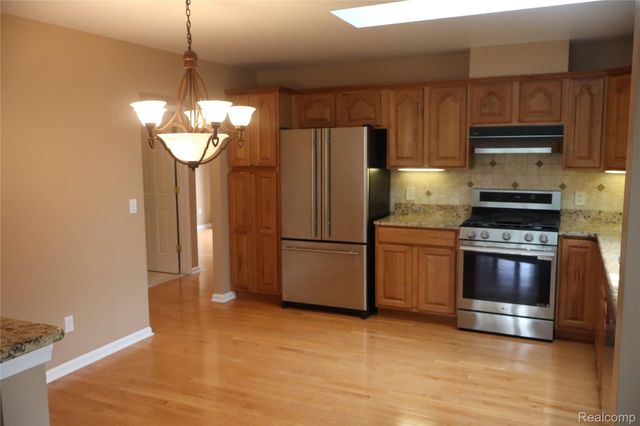52254 Mitchell Lane, Macomb Township, MI 48042