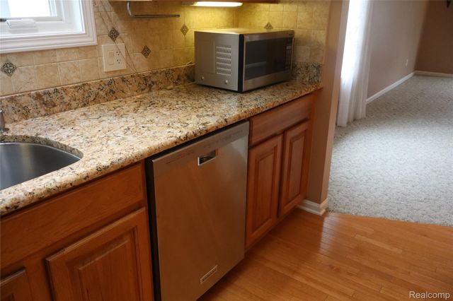 52254 Mitchell Lane, Macomb Township, MI 48042