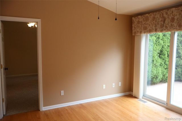 52254 Mitchell Lane, Macomb Township, MI 48042