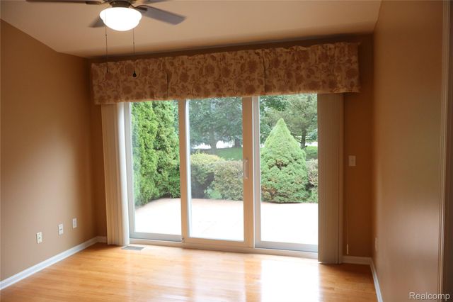 52254 Mitchell Lane, Macomb Township, MI 48042