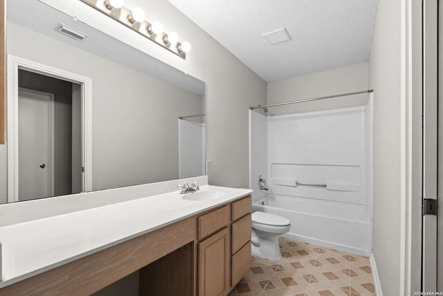 2312 Newoak Park, San Antonio, TX 78230