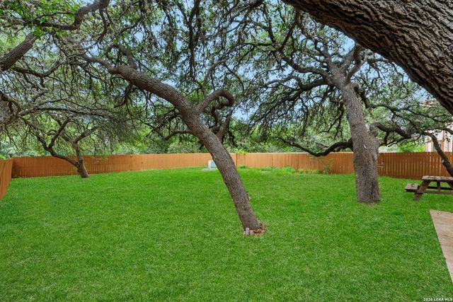 2312 Newoak Park, San Antonio, TX 78230