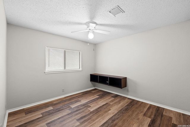 2312 Newoak Park, San Antonio, TX 78230