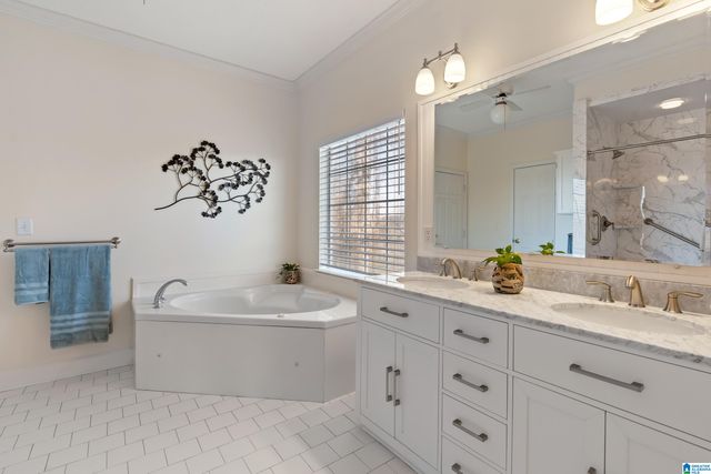 505 CRESTWAY CIRCLE, Hoover, AL 35226