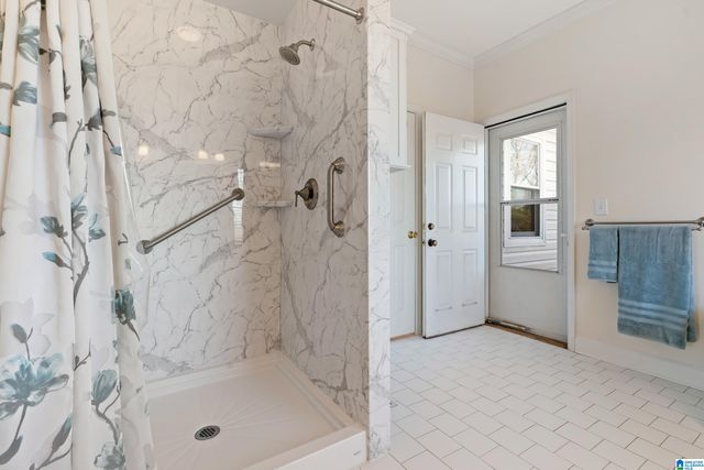 505 CRESTWAY CIRCLE, Hoover, AL 35226