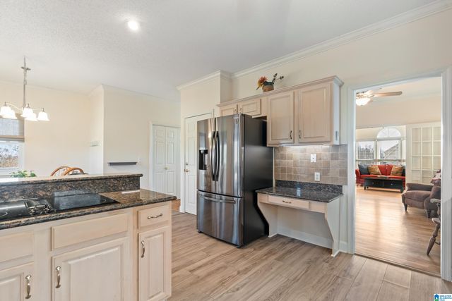 505 CRESTWAY CIRCLE, Hoover, AL 35226