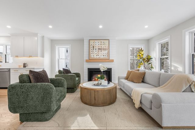 92 Overlook Rd, Arlington, MA 02474