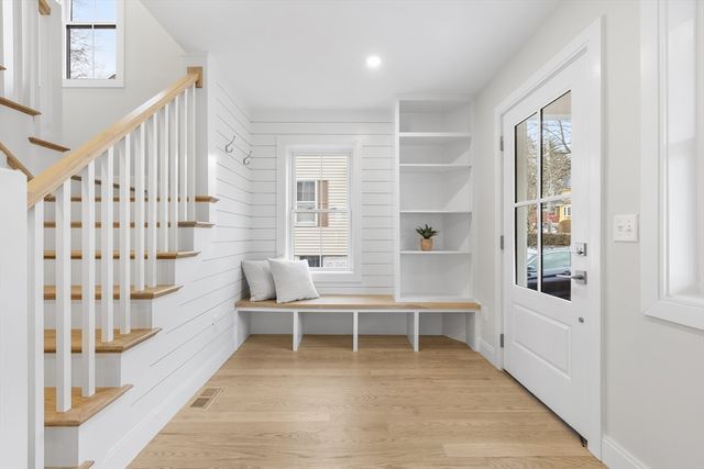 92 Overlook Rd, Arlington, MA 02474