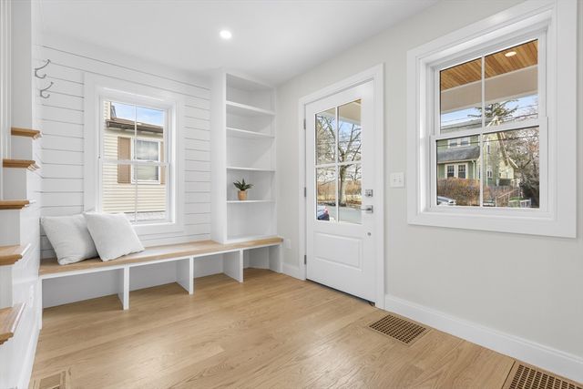 92 Overlook Rd, Arlington, MA 02474