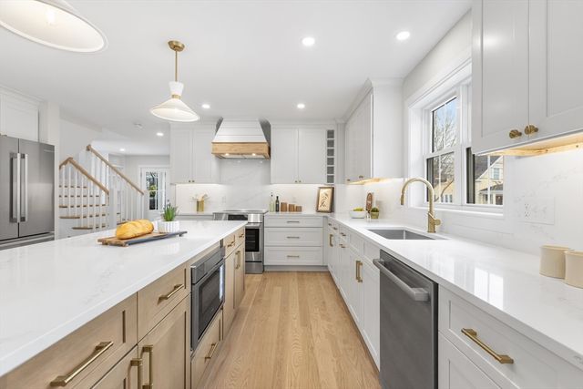 92 Overlook Rd, Arlington, MA 02474