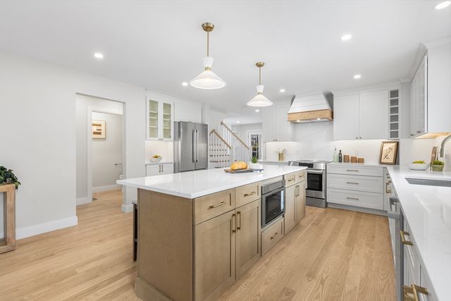 92 Overlook Rd, Arlington, MA 02474