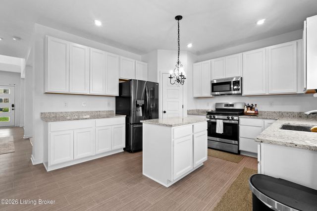 17919 Cloverfield Way, Louisville, KY 40245