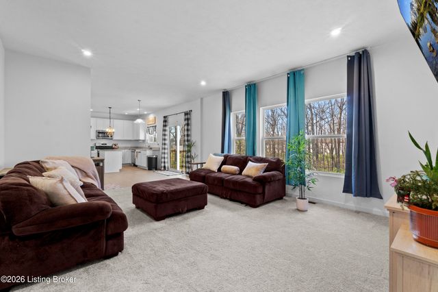 17919 Cloverfield Way, Louisville, KY 40245