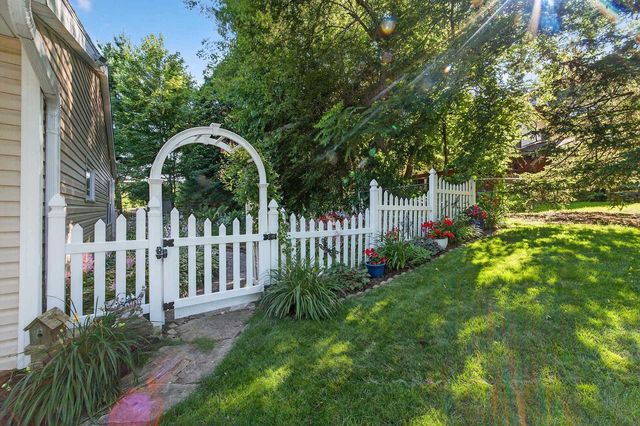 6809 Pilgrim Road, Madison, WI 53711