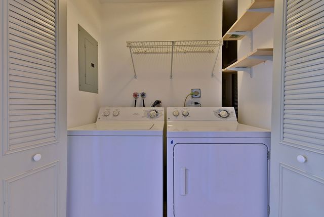 10512 S RIDGE COVE Drive 31C, Chicago Ridge, IL 60415