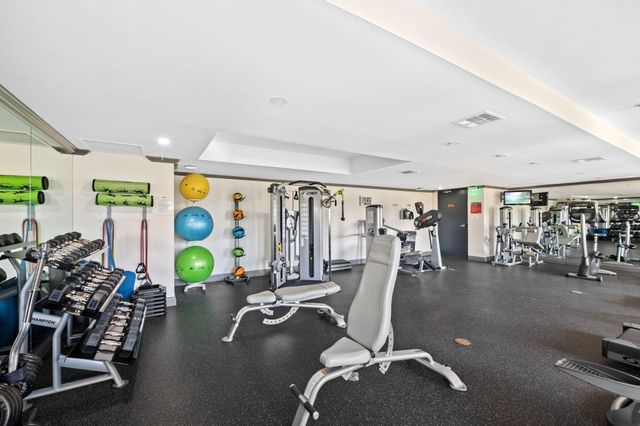2001 N Ocean Boulevard 304, Fort Lauderdale, FL 33305