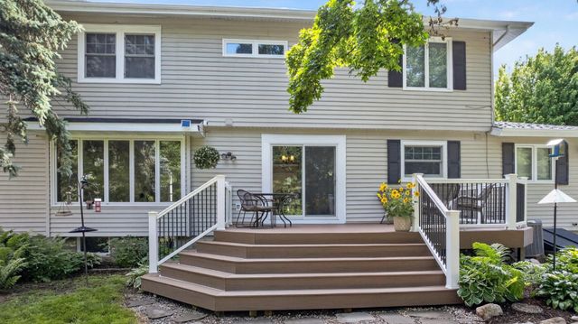 5493 Saint Mary Drive NW, Rochester, MN 55901