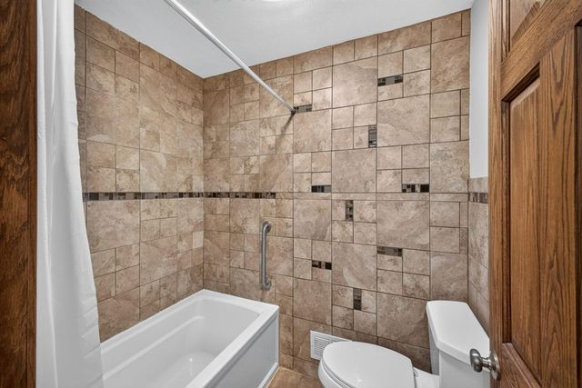 5493 Saint Mary Drive NW, Rochester, MN 55901