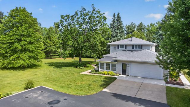 5493 Saint Mary Drive NW, Rochester, MN 55901