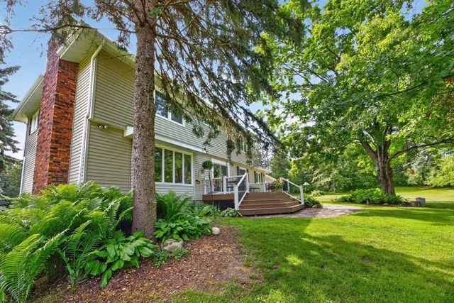 5493 Saint Mary Drive NW, Rochester, MN 55901