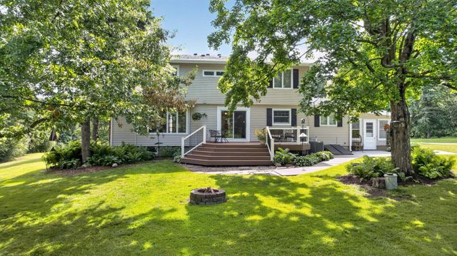 5493 Saint Mary Drive NW, Rochester, MN 55901
