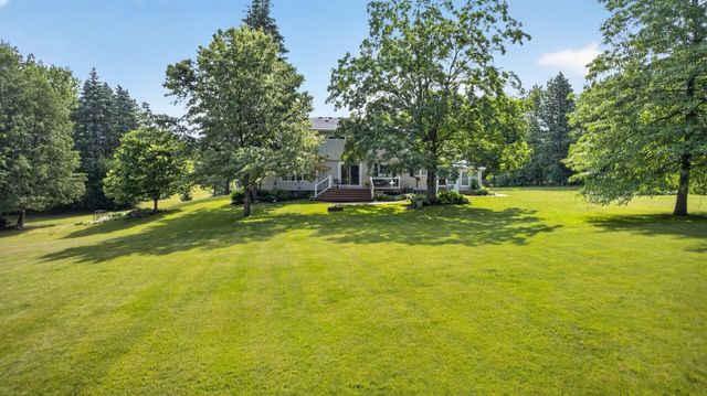 5493 Saint Mary Drive NW, Rochester, MN 55901