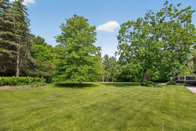 5493 Saint Mary Drive NW, Rochester, MN 55901