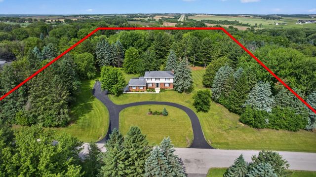 5493 Saint Mary Drive NW, Rochester, MN 55901