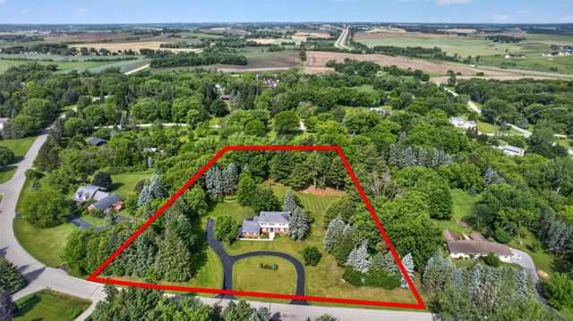 5493 Saint Mary Drive NW, Rochester, MN 55901