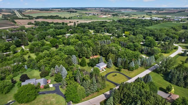5493 Saint Mary Drive NW, Rochester, MN 55901