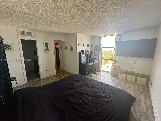 13499 Biscayne Boulevard 1013, North Miami, FL 33181