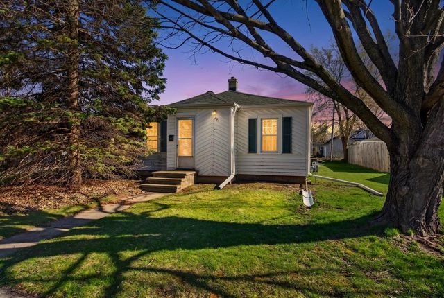 431 E COOLIDGE AVENUE, Appleton, WI 54915