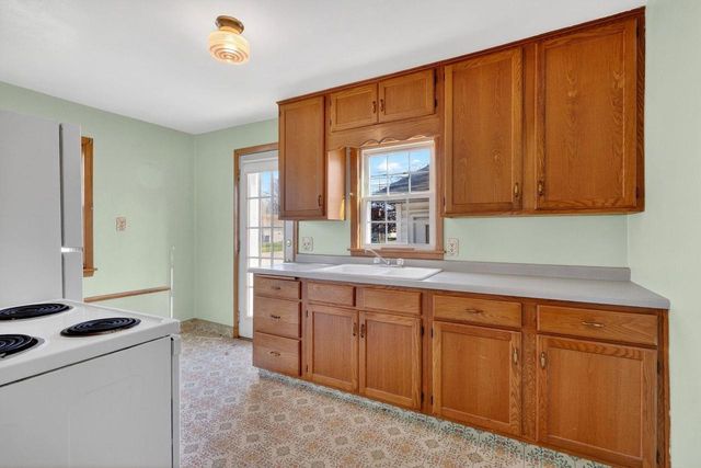 431 E COOLIDGE AVENUE, Appleton, WI 54915