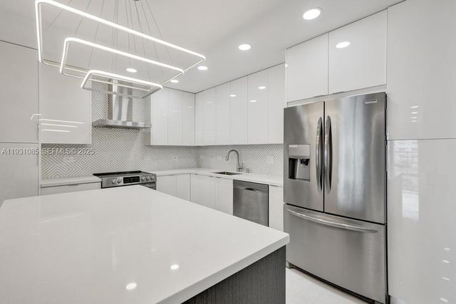 19380 Collins Avenue 1104, Sunny Isles Beach, FL 33160