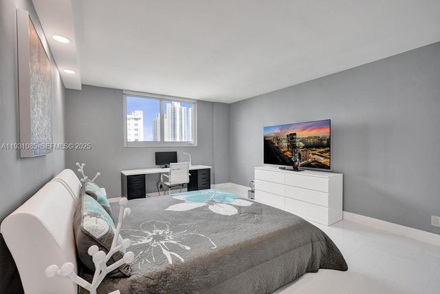 19380 Collins Avenue 1104, Sunny Isles Beach, FL 33160