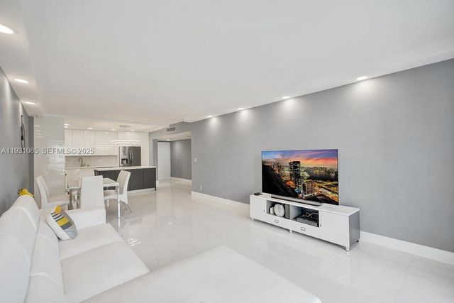 19380 Collins Avenue 1104, Sunny Isles Beach, FL 33160