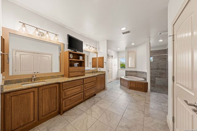 830 Camino Cantera, Boerne, TX 78006
