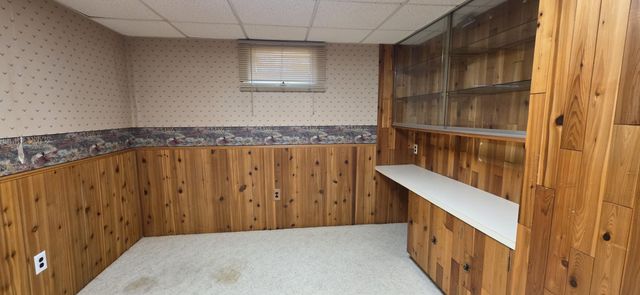 414 8th Avenue NW, Valley City, ND 58072