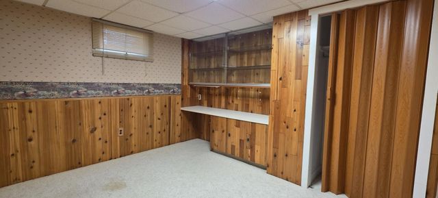 414 8th Avenue NW, Valley City, ND 58072