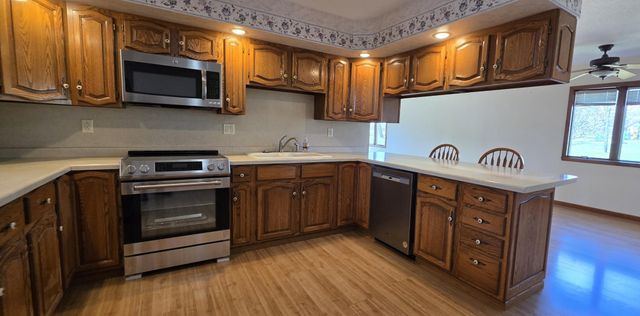 414 8th Avenue NW, Valley City, ND 58072