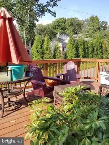 8234 GUNSTON COMMONS WAY, Lorton, VA 22079
