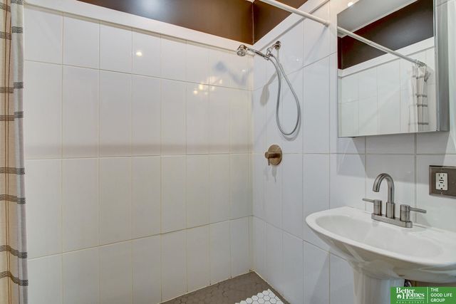 4805 Burt Street, Omaha, NE 68132