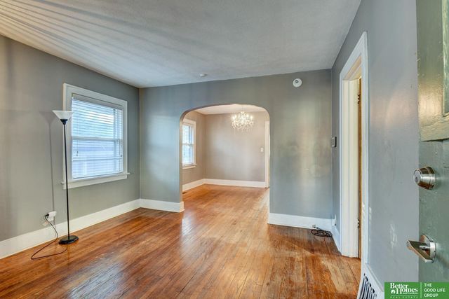 4805 Burt Street, Omaha, NE 68132