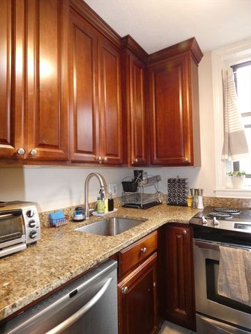 107 Jersey St 7, Boston, MA 02215