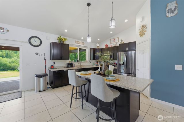 300 E McLane Cove Drive, Grapeview, WA 98546