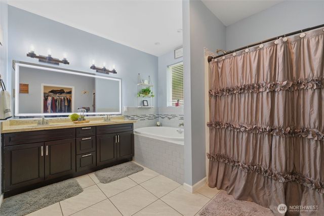 300 E McLane Cove Drive, Grapeview, WA 98546