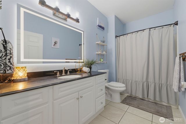 300 E McLane Cove Drive, Grapeview, WA 98546