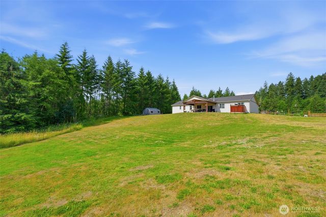 300 E McLane Cove Drive, Grapeview, WA 98546